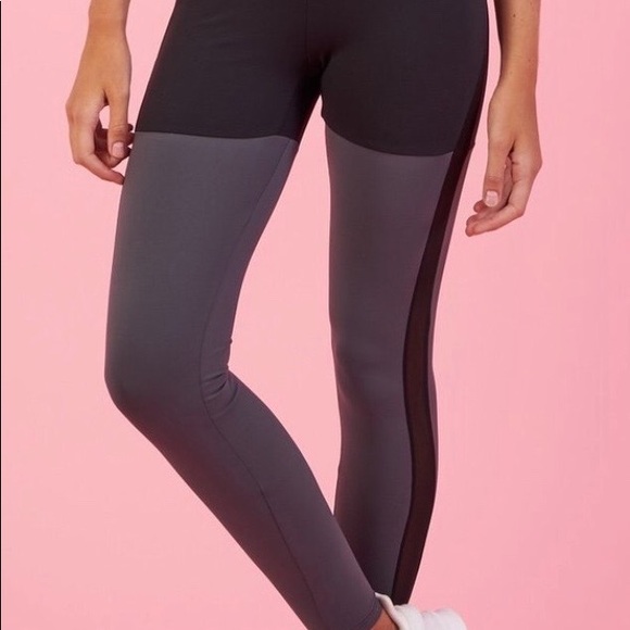 NIKKI BLACKETTER GYMSHARK SEASON 2 DYNAMIC LEGGING - Picture 1 of 3
